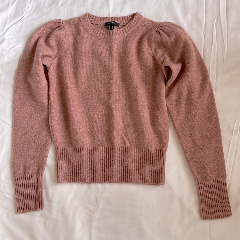 Forever 21 pink sweater in size small